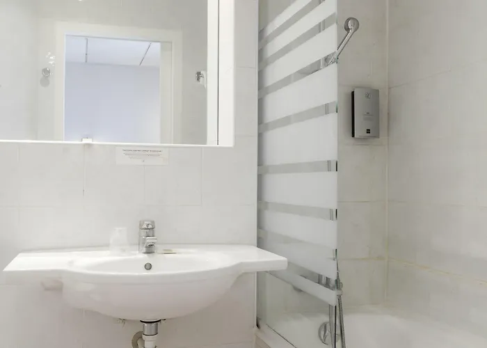 Maison Barbillon - Centre Gare 호텔 3*